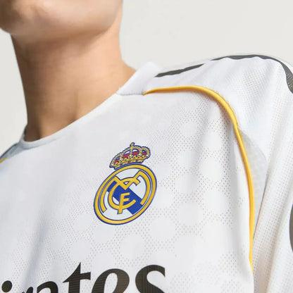 Real Madrid ENDRICK#9 Home Soccer Jersey 2025/26 topsoccerjerseys.com